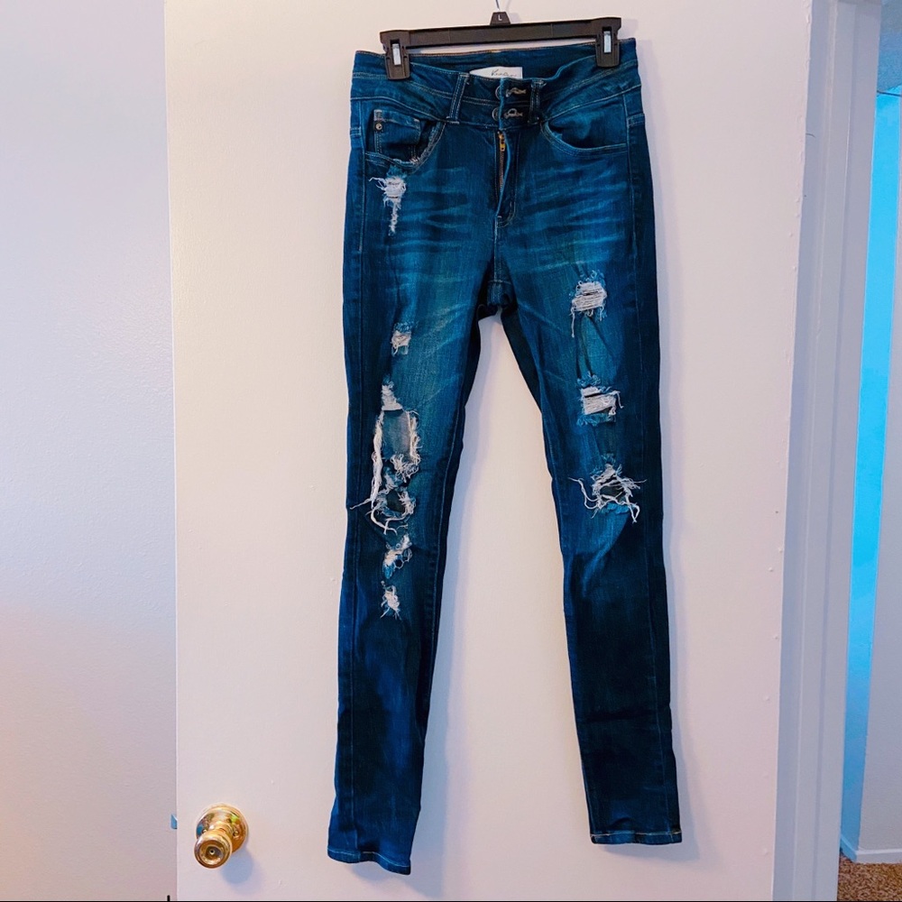 lot of 3 preowned clothes from buckle